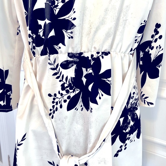 NWOT THX collection floral tunic blouse size Various - Picture 6 of 9